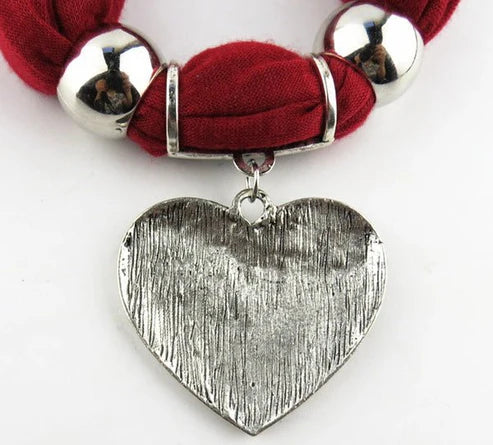 Women's Fashion Simple Heart-Shaped Pendant Scarf